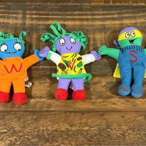 The LETTER PEOPLE Finger Puppet S, V W - Total Of 3